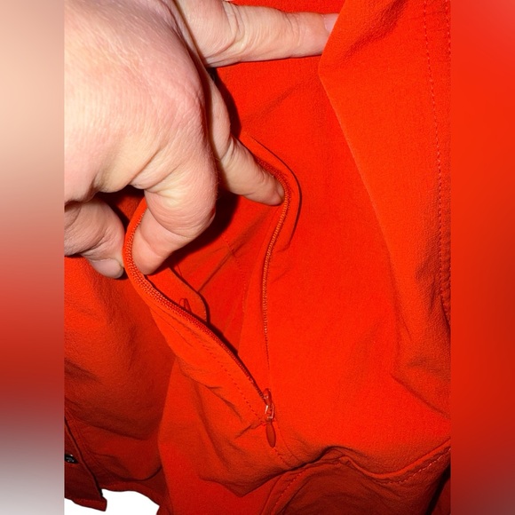 Duluth Rain jacket coral orange Medium perfect condition - Picture 6 of 12